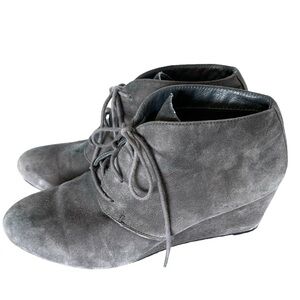 Vionic Becca Wedge Suede Lace Up Elevated‎ Booties in Gray Size 9